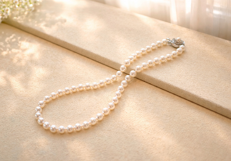 真珠のネックレスのお手入れイメージ