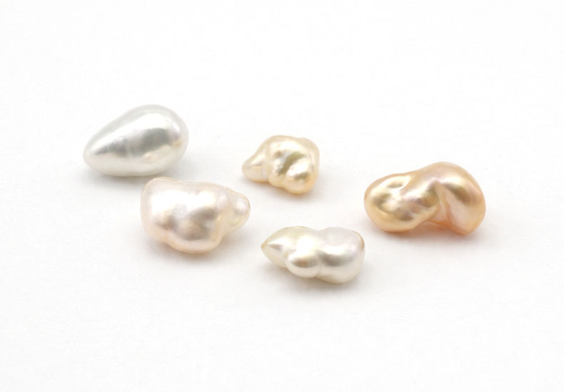 白蝶ケシ真珠ルース「