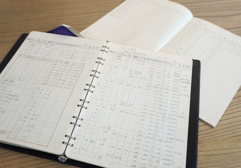 真珠養殖の記録が手書きで残された古いノート